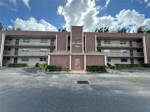 306c-7060 Nova Dr, Davie, FL, 33317 | Card Image