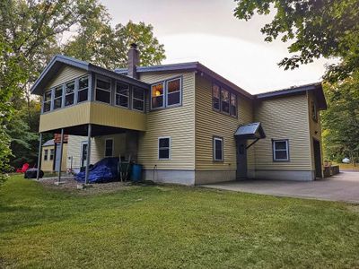 29 Maple Avenue, House other with 3 bedrooms, 1 bathrooms and null parking in Newton NH | Image 3