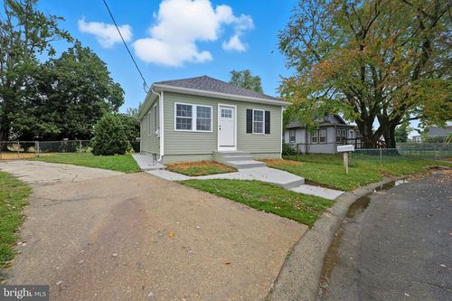 923 E Hazeldell Ave, NEW CASTLE, DE, 19720-6125 | Card Image