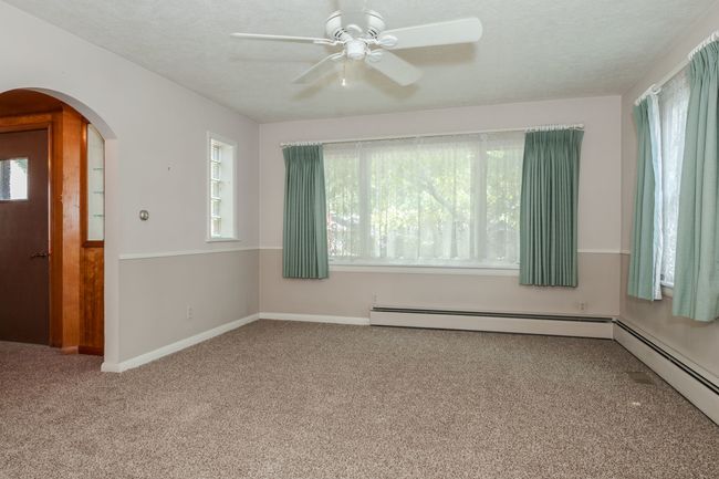 315 W Bennett St, Home with 2 bedrooms, 1 bathrooms and null parking in Pontiac IL | Image 33