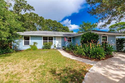 2090 Atlantic Boulevard, Vero Beach, FL, 32960 | Card Image