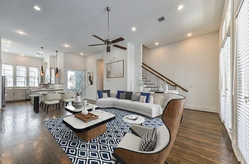 2715 Cohn Gdn, Houston, TX, 77007-1195 | Card Image