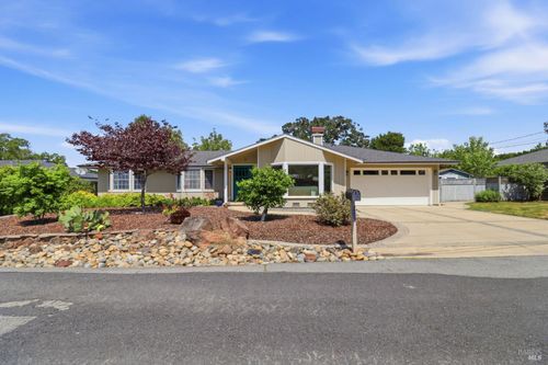 20 Pillsbury Lane, Novato, CA, 94947 | Card Image