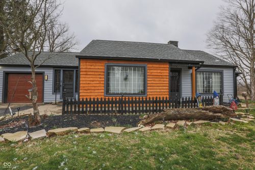 539 E Washington St, Morgantown, IN, 46160-9786 | Card Image