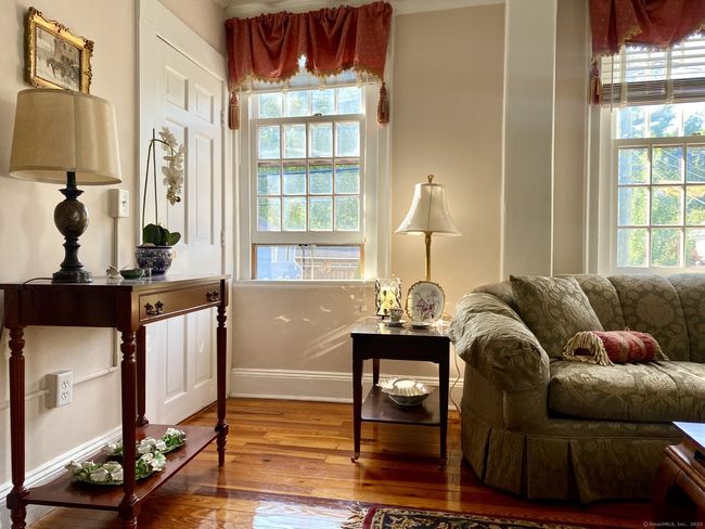 APT-2N - 226 Broad St, Condo with 2 bedrooms, 1 bathrooms and 2 parking in Wethersfield CT | Image 6