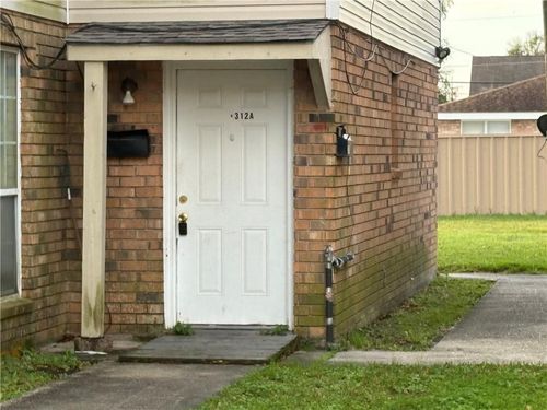 a-312 W Liberaux St, Chalmette, LA, 70043-2141 | Card Image