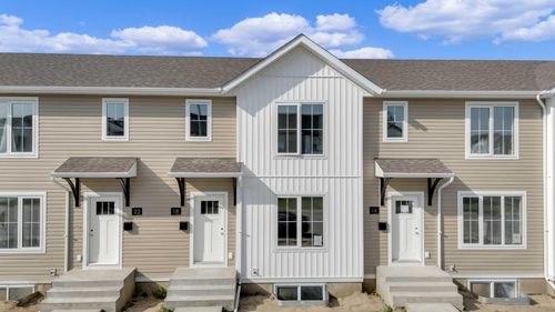 18 Anna Close, Blackfalds, AB, T4M0N1 | Card Image