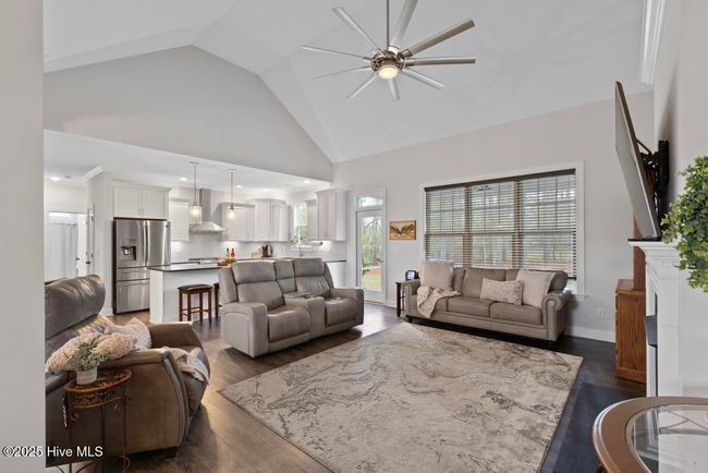 354 Crown Pointe Dr, House other with 3 bedrooms, 3 bathrooms and 2 parking in Hampstead NC | Image 9