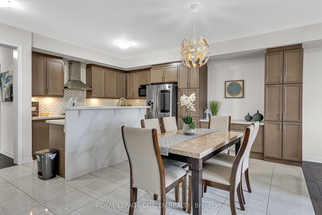 123 Luzon Ave, Home with 3 bedrooms, 3 bathrooms and 2 parking in Markham ON | Image 23