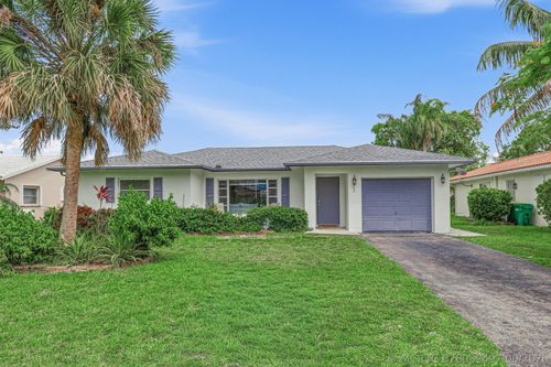 8106 Nw 101st Ave, Tamarac, FL, 33321-1235 | Card Image