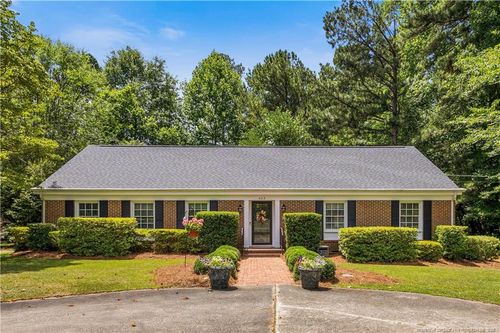 423 Arlington Cir, Sanford, NC, 27330-7600 | Card Image