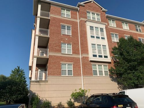 102-101 Pointe Dr, Northbrook, IL, 60062-1003 | Card Image