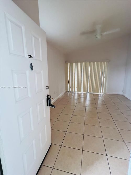 214-2880 N Oakland Forest Dr, Oakland Park, FL, 33309-6423 | Card Image