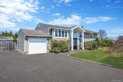 33 Hinton Ave, Babylon, NY, 11702-1407 | Card Image