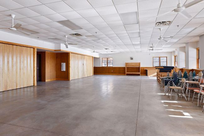 Lower level gathering space | Image 32