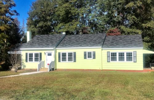 203 Willow Rd, Clinton, NC, 28328-2415 | Card Image