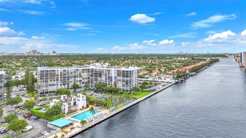 229-1000 Parkview Dr, Hallandale Beach, FL, 33009-2979 | Card Image