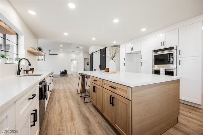 Large white oak island! | Image 20