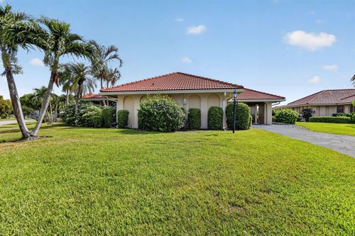 213 Rio Vista Cir, Atlantis, FL, 33462-1123 | Card Image