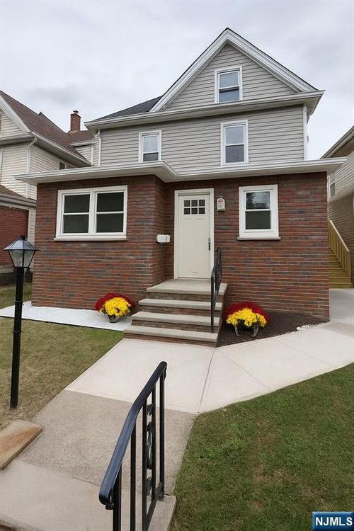 158 Joralemon St, Belleville, NJ, 07109-2652 | Card Image