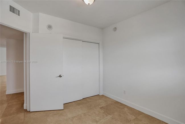 APT-2503 - 15051 Royal Oaks Ln, Condo with 3 bedrooms, 3 bathrooms and null parking in North Miami FL | Image 8