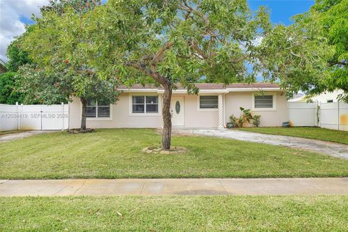 4431 Nw 36th Ct, Lauderdale Lakes, FL, 33319-5507 | Card Image