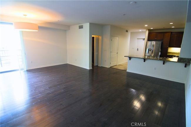 APT-508 - 629 Traction Ave, Condo with 2 bedrooms, 2 bathrooms and 2 parking in Los Angeles CA | Image 8