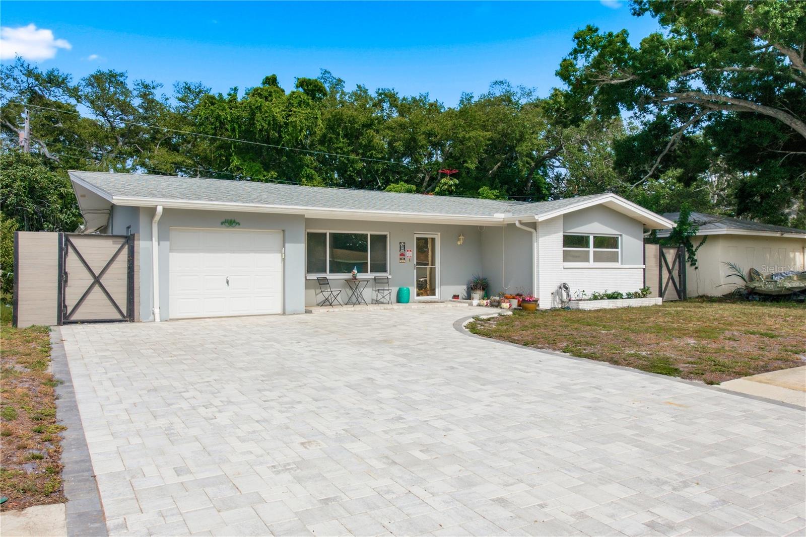 Residential in LARGO 3