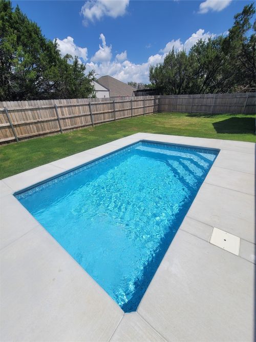 4825 Wichita St, Granbury, TX, 76048-6404 | Card Image