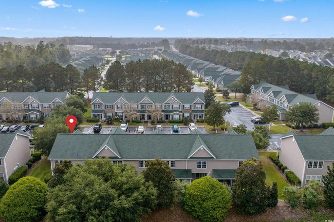 Aerial perspective of suburban area | Image 38