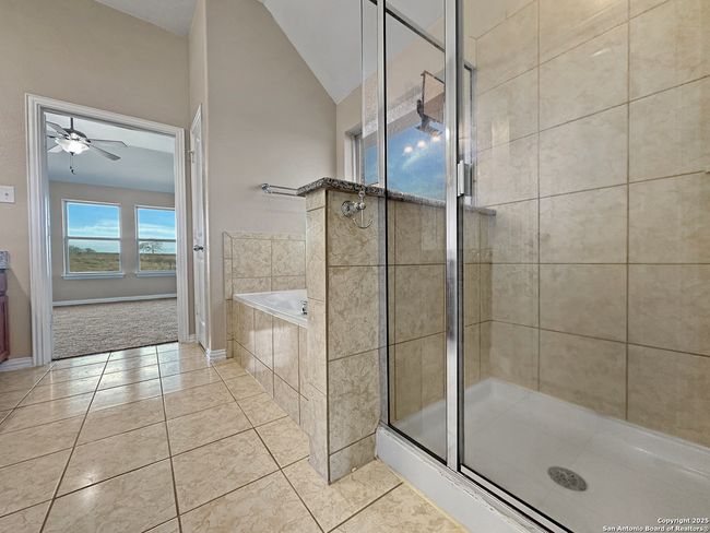 220 Scenic Hills Dr, House other with 4 bedrooms, 2 bathrooms and null parking in La Vernia TX | Image 11