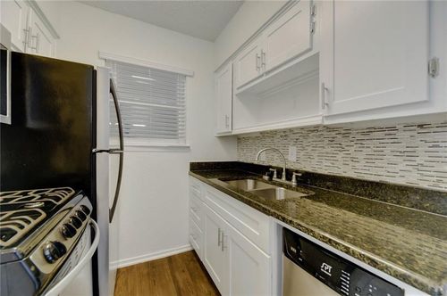 221-2401 Manor Rd, Austin, TX, 78722-2014 | Card Image