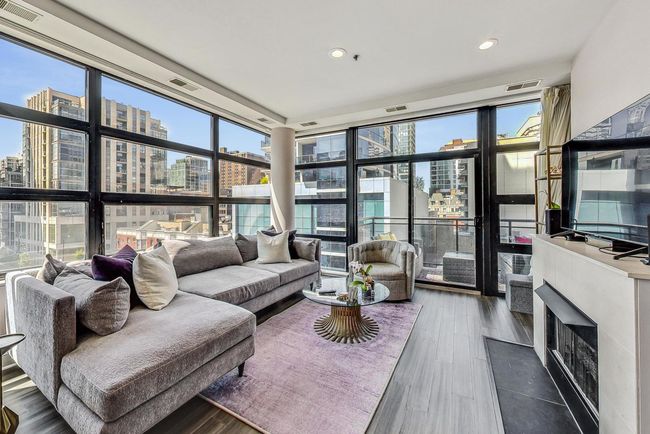 APT-601 - 101 W Superior St, Condo with 2 bedrooms, 2 bathrooms and 1 parking in CHICAGO IL | Image 5