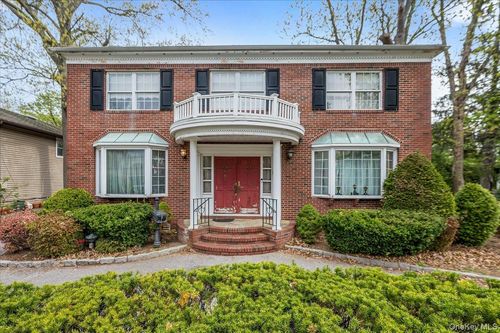 497 Tulip Ave, Floral Park, NY, 11001-3205 | Card Image