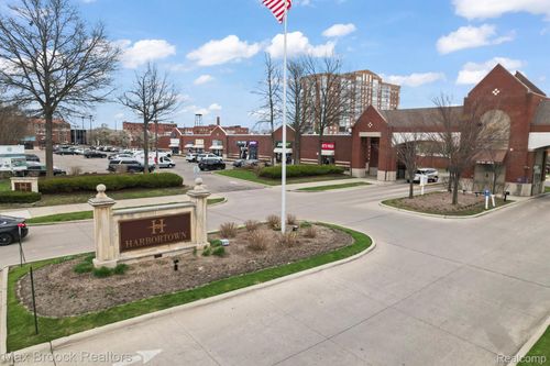 apt-1003-250 E Harbortown Dr, Detroit, MI, 48207-5012 | Card Image