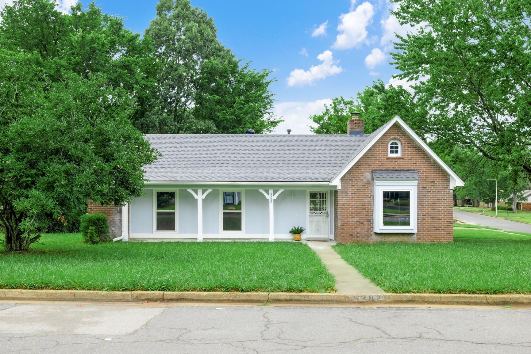 Bruton Ave, Memphis, TN 38135