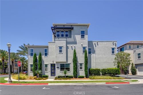 500 S Motif, Anaheim, CA, 92805 | Card Image