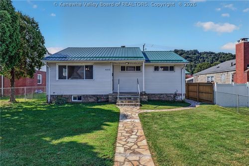 4513 Noyes Ave, Charleston, WV, 25304-1838 | Card Image