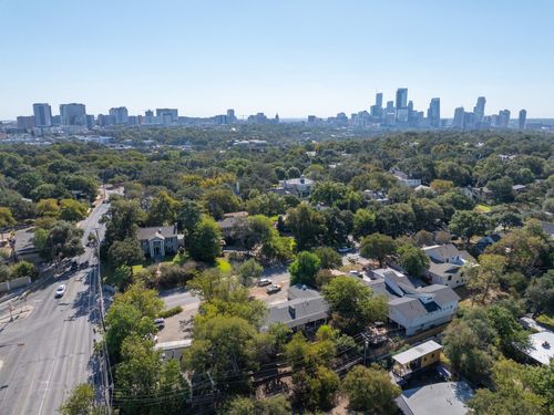 2326 Hartford Rd, Austin, TX, 78703-2437 | Card Image