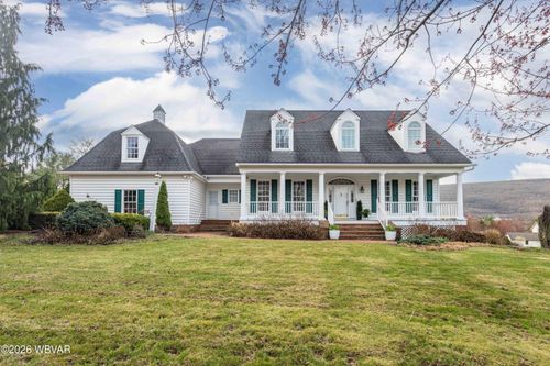40 Carriage Sq, Montoursville, PA, 17754-9101 | Card Image