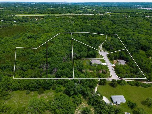 9678 Metropolitan Cir, Edwardsville, KS, 66111 | Card Image