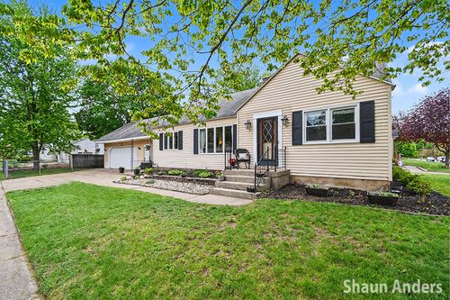 2024 30th St, Wyoming, MI, 49519-2526 | Card Image