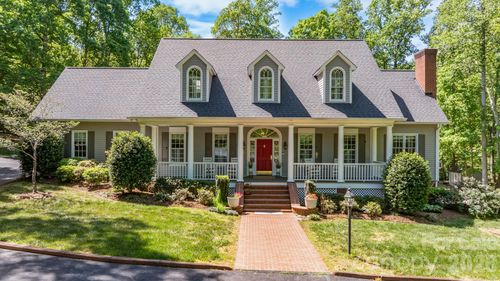 2953 Ninth Tee Dr, Newton, NC, 28658-8575 | Card Image