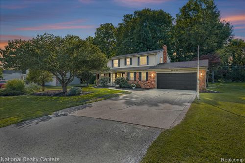 22809 Balcombe, Novi, MI, 48375-4216 | Card Image
