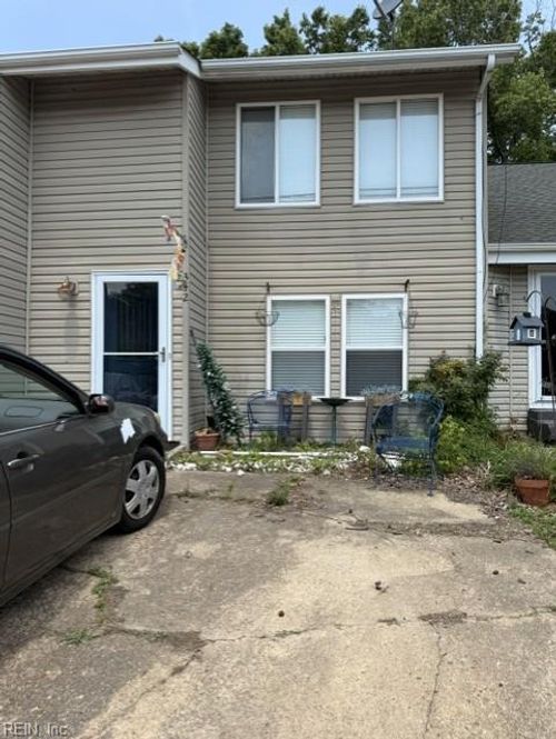 342 Falling Lane, Virginia Beach, VA, 23454 | Card Image