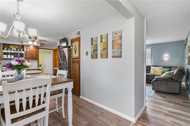 160 Sonnie Dr, House other with 3 bedrooms, 2 bathrooms and 6 parking in Crabtree PA | Image 6
