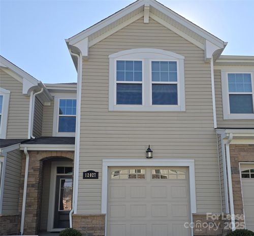 12027 Gambrell Dr, Charlotte, NC, 28278-8586 | Card Image