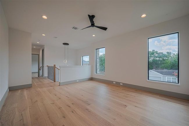 5200 Beech St, House other with 5 bedrooms, 7 bathrooms and 2 parking in Bellaire TX | Image 32