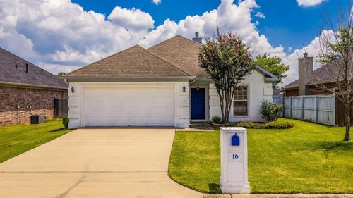 16 Dauphine Pl, Maumelle, AR, 72113 | Card Image