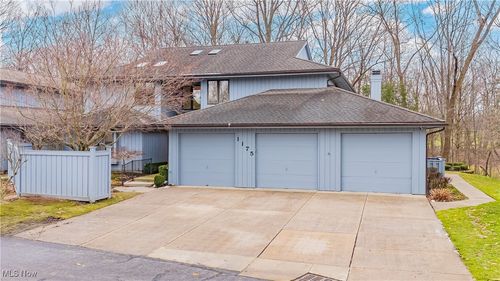 1175 Inverness Ln, Stow, OH, 44224-2275 | Card Image